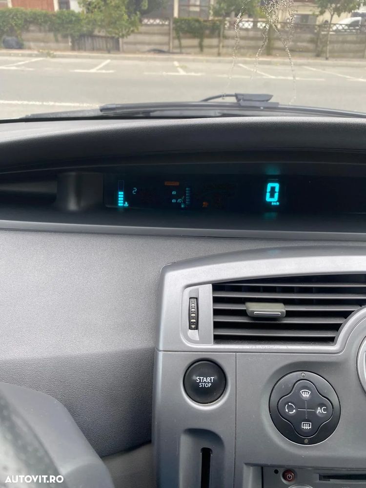 Renault Scenic - 7