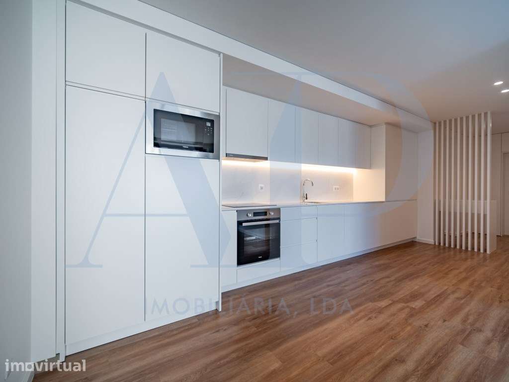 Apartamento T3 na Av. Londres com Garagem - Grande imagem: 5/21