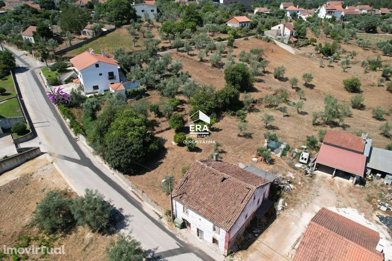 Moradia T4 em Águas Belas, Ferreira do Zêzere! - Grande imagem: 2/14