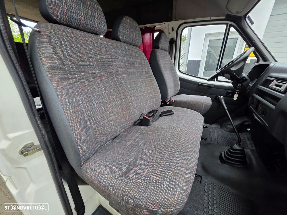 Ford Transit 100 L 2.5 D TSE - 17