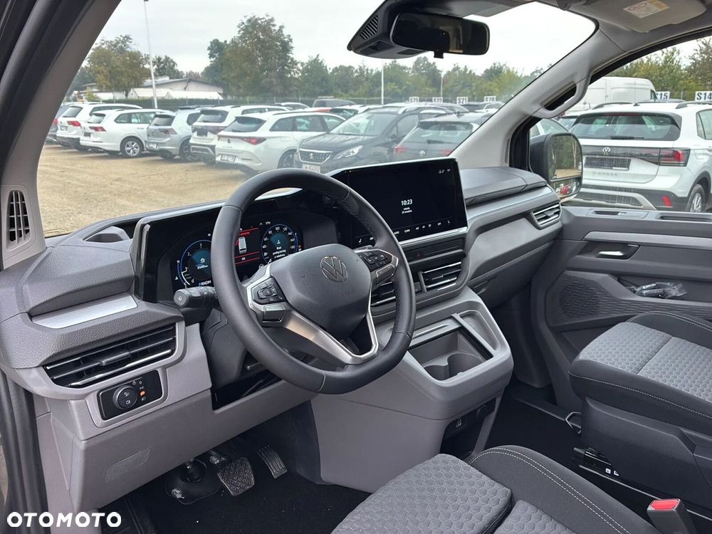 Volkswagen Caravelle - 12