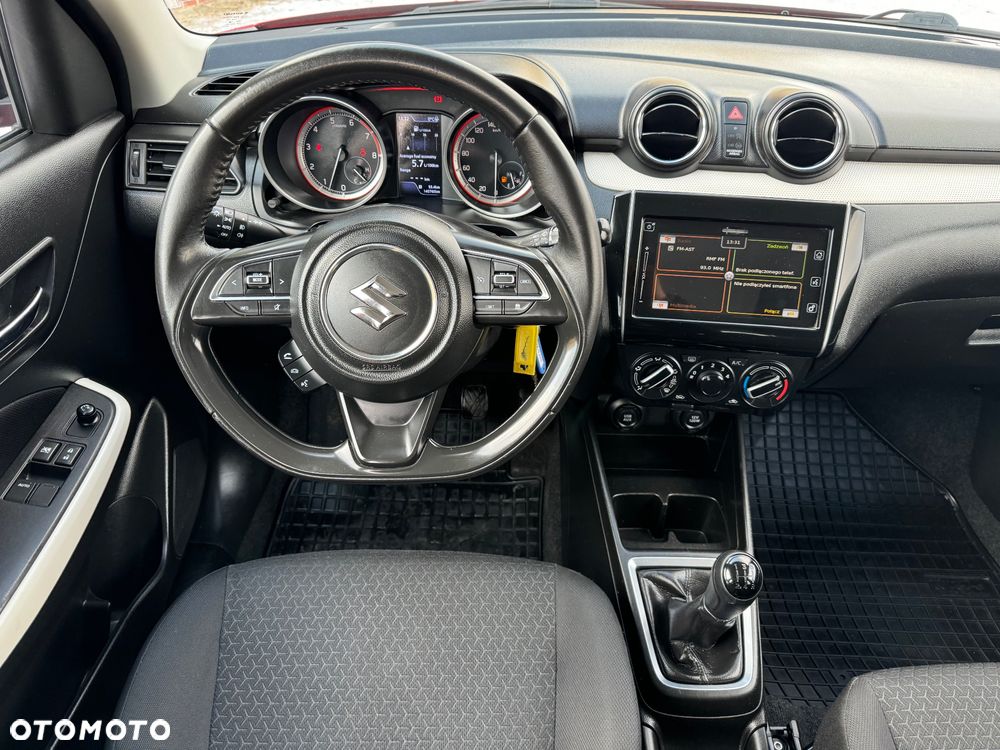 Suzuki Swift 1.2 Premium Plus - 21