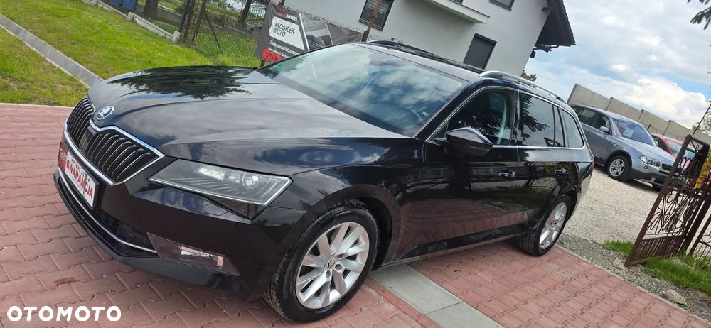 Skoda Superb 2.0 TDI Premium Edition - 4