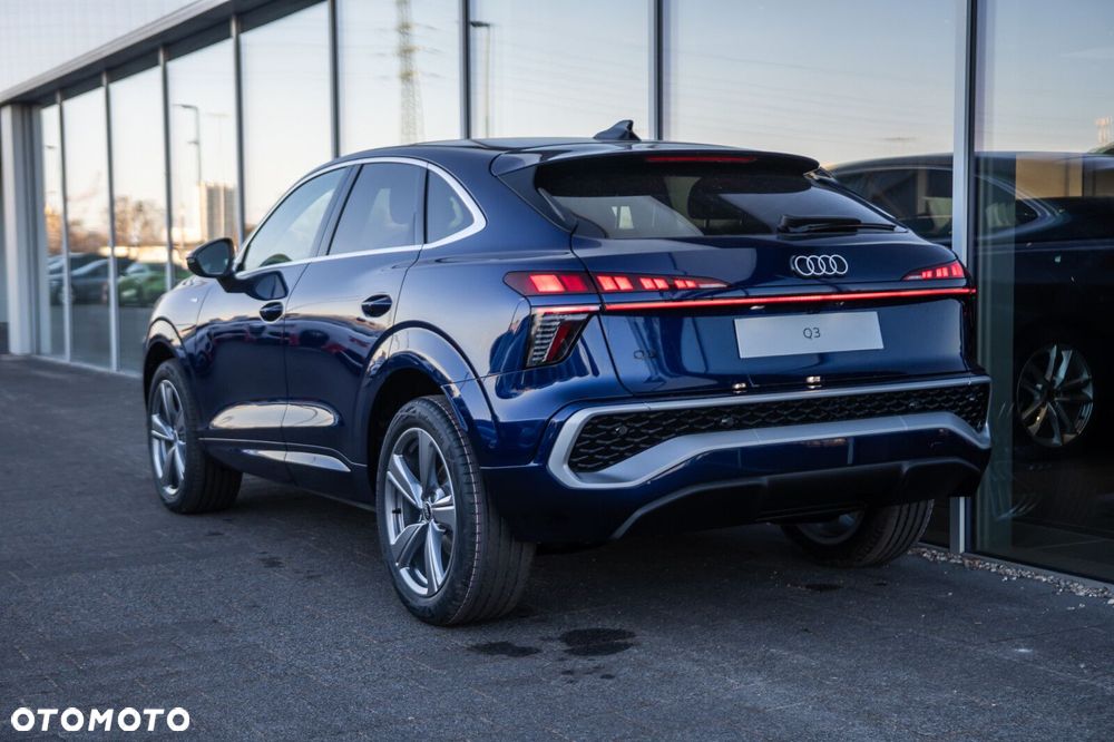 Audi Q3 Sportback - 4