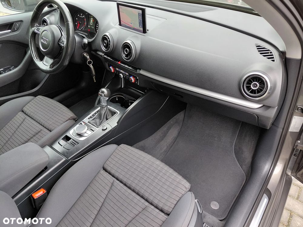 Audi A3 Sportback 1.4 TFSI S tronic Attraction - 24