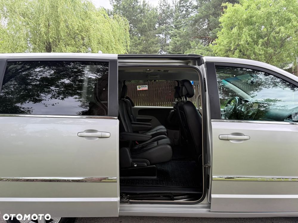 Chrysler Town & Country 3.6 Touring - 31