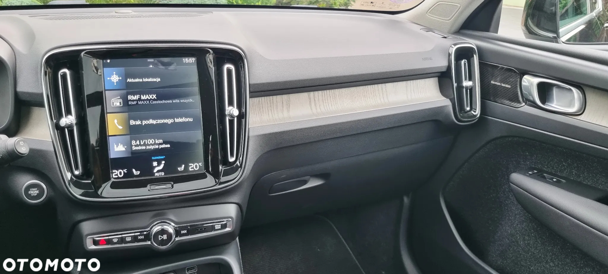 Volvo XC 40 - 32