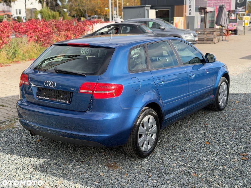 Audi A3 Sportback - 16