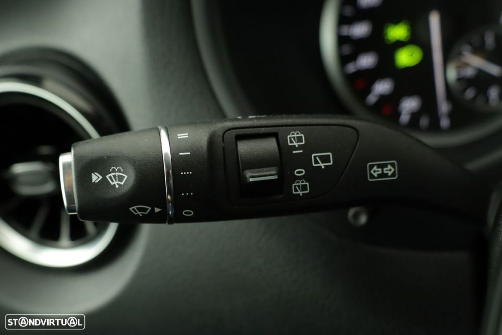 Mercedes-Benz Vito Tourer Longa Aut. SELECT - 13