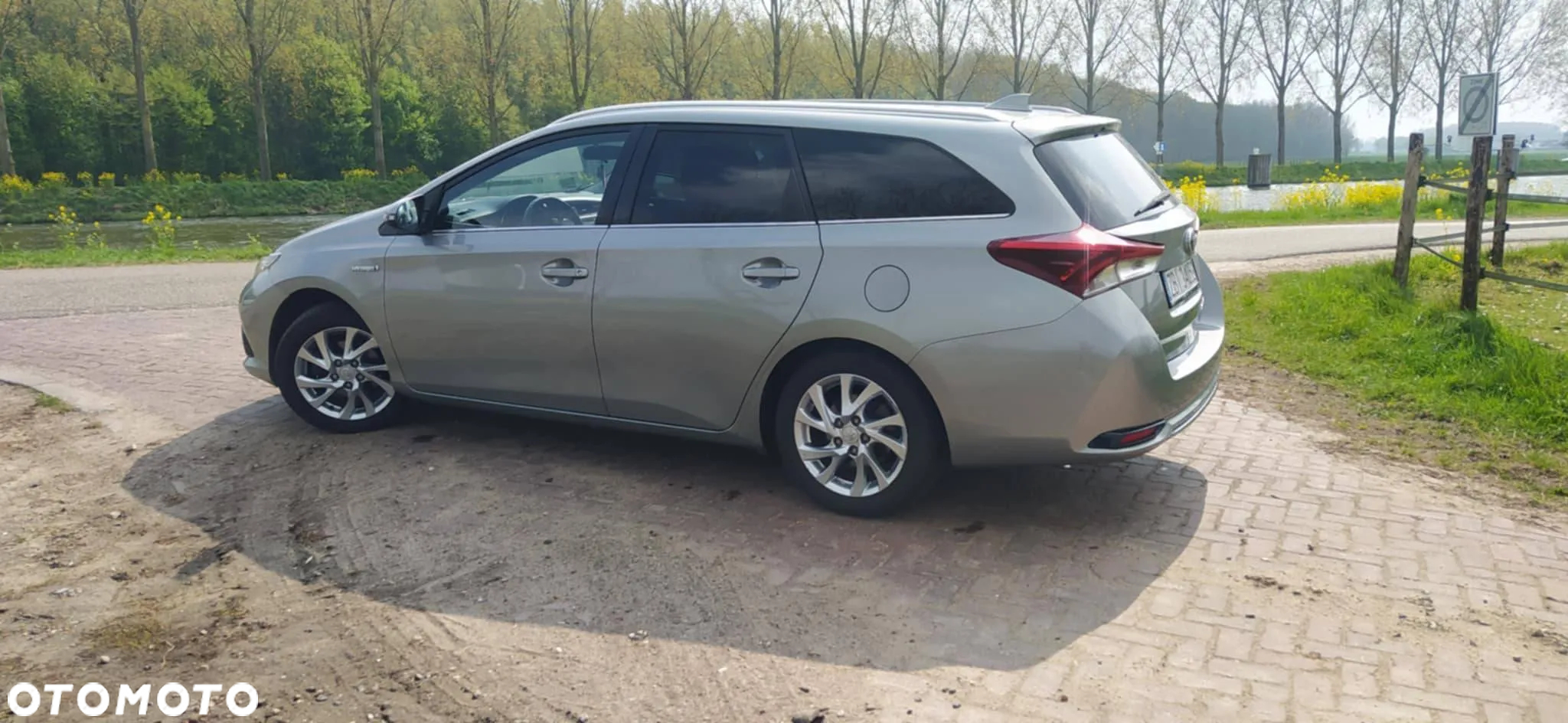 Toyota Auris - 7