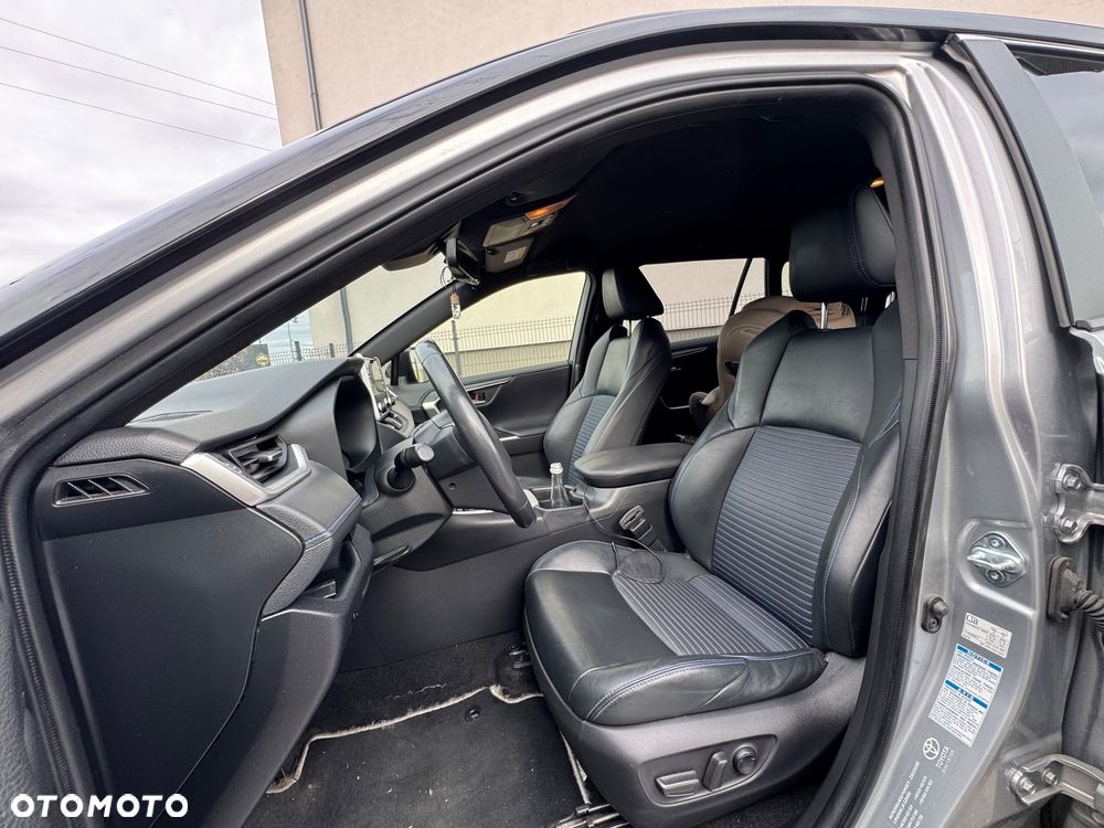 Toyota RAV4 - 17