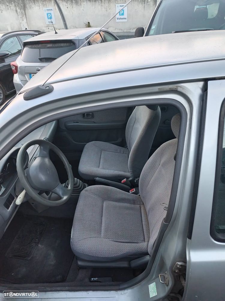 Nissan Micra 1993 photo 3