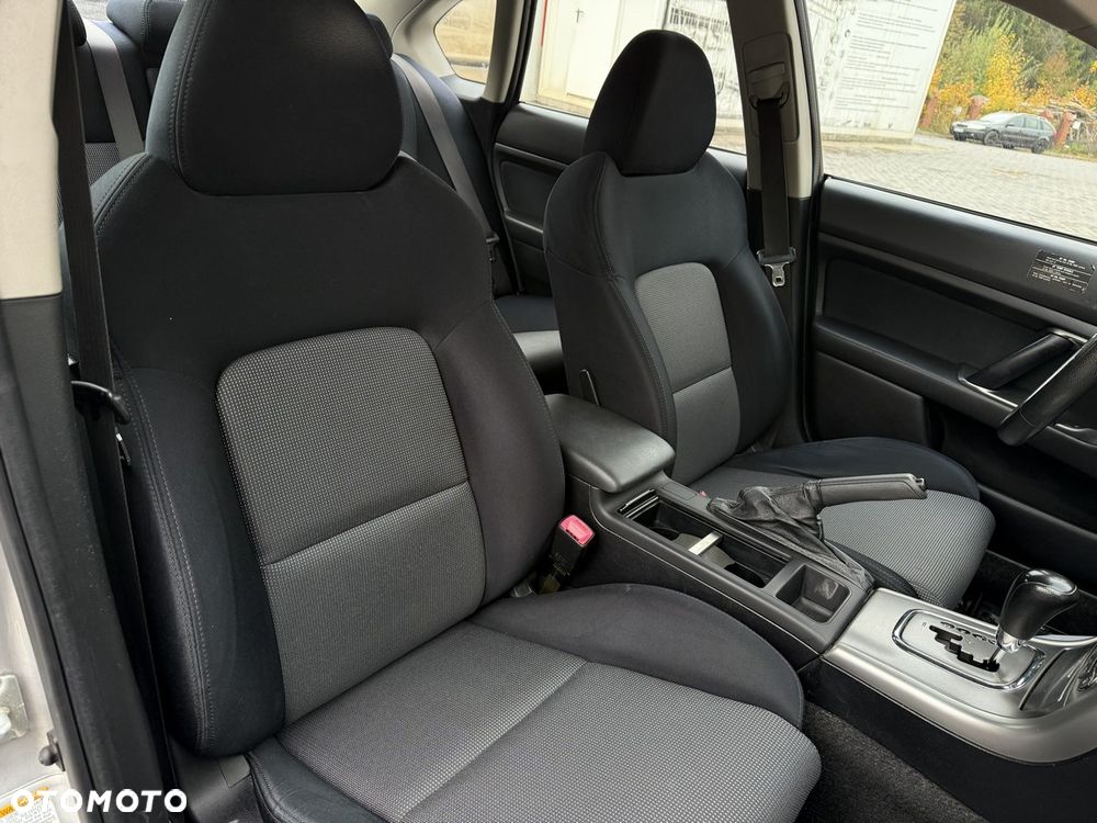 Subaru Legacy 2.0i AT - 21