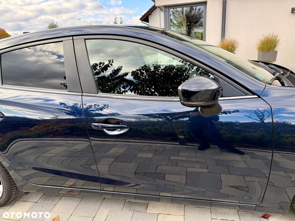 Mazda 3 - 7