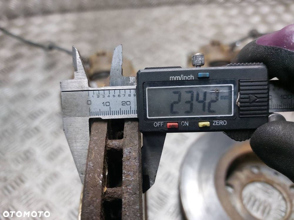 TARCZE HAMULCOWE PRZÓD + KLOCKI + ZACISKI RENAULT MEGANE III 1.6 16V - 5