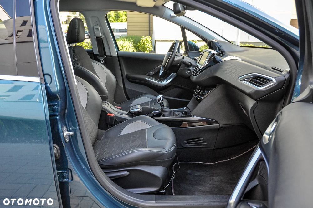 Peugeot 2008 - 11