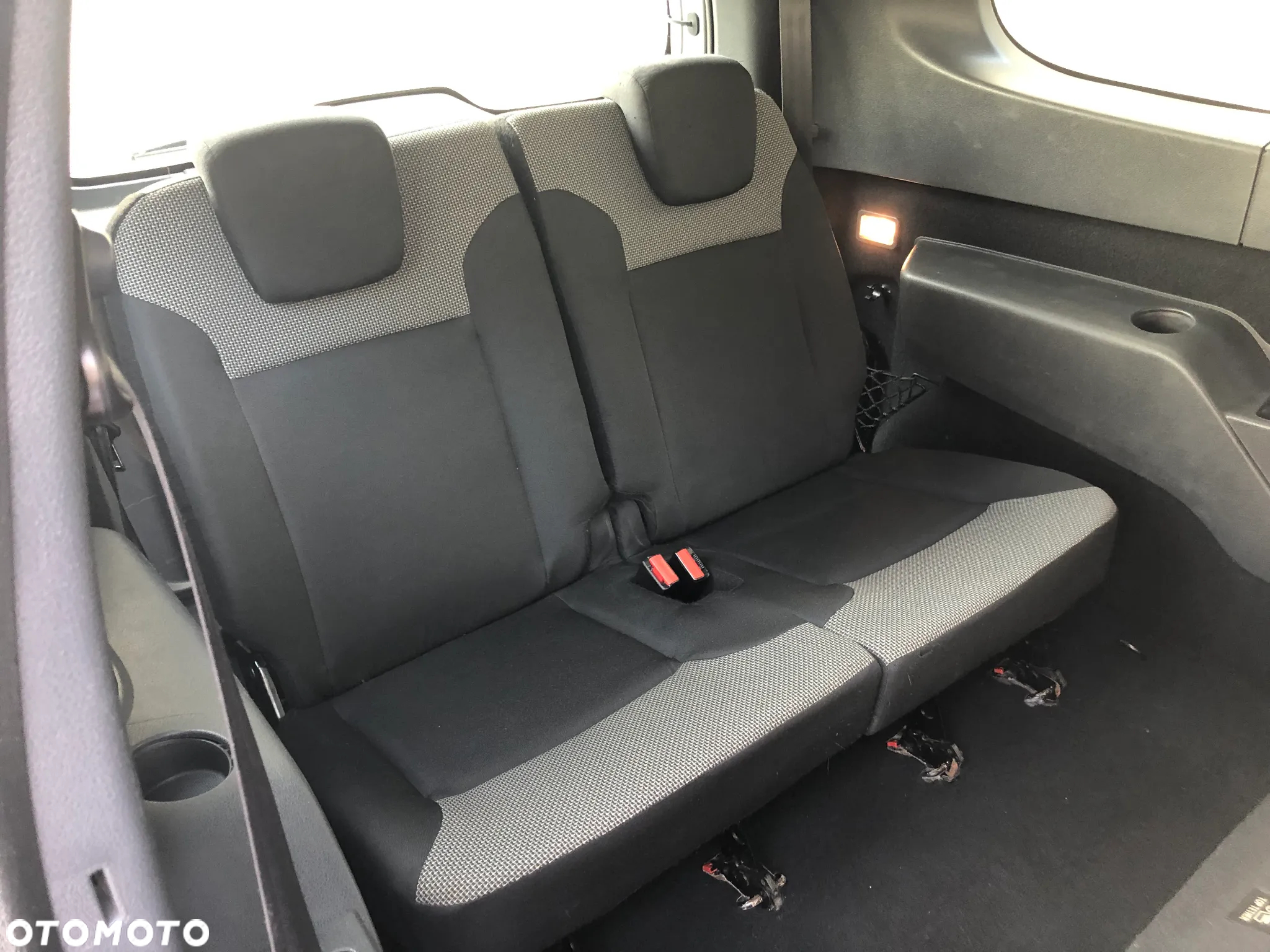 Dacia Lodgy TCe 130 GPF (7-Sitzer) Comfort - 24