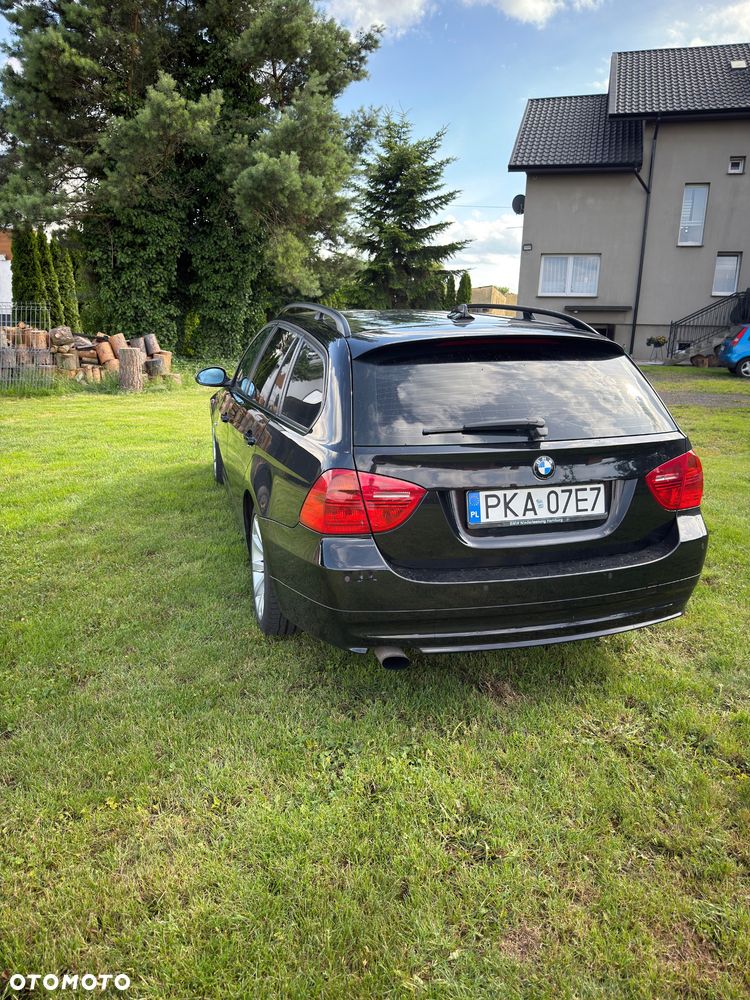 BMW Seria 3 320d DPF - 1