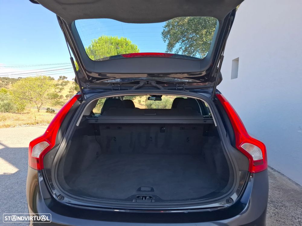 Volvo V60 2.0 D4 Kinetic Eco - 10