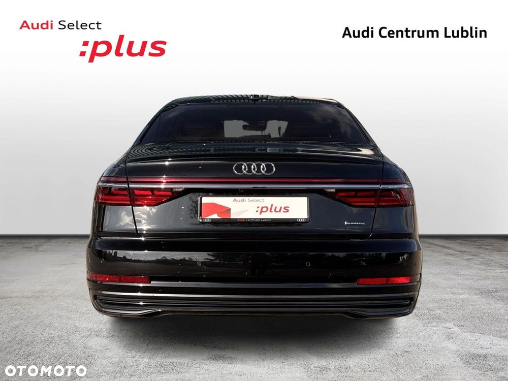 Audi A8 - 4