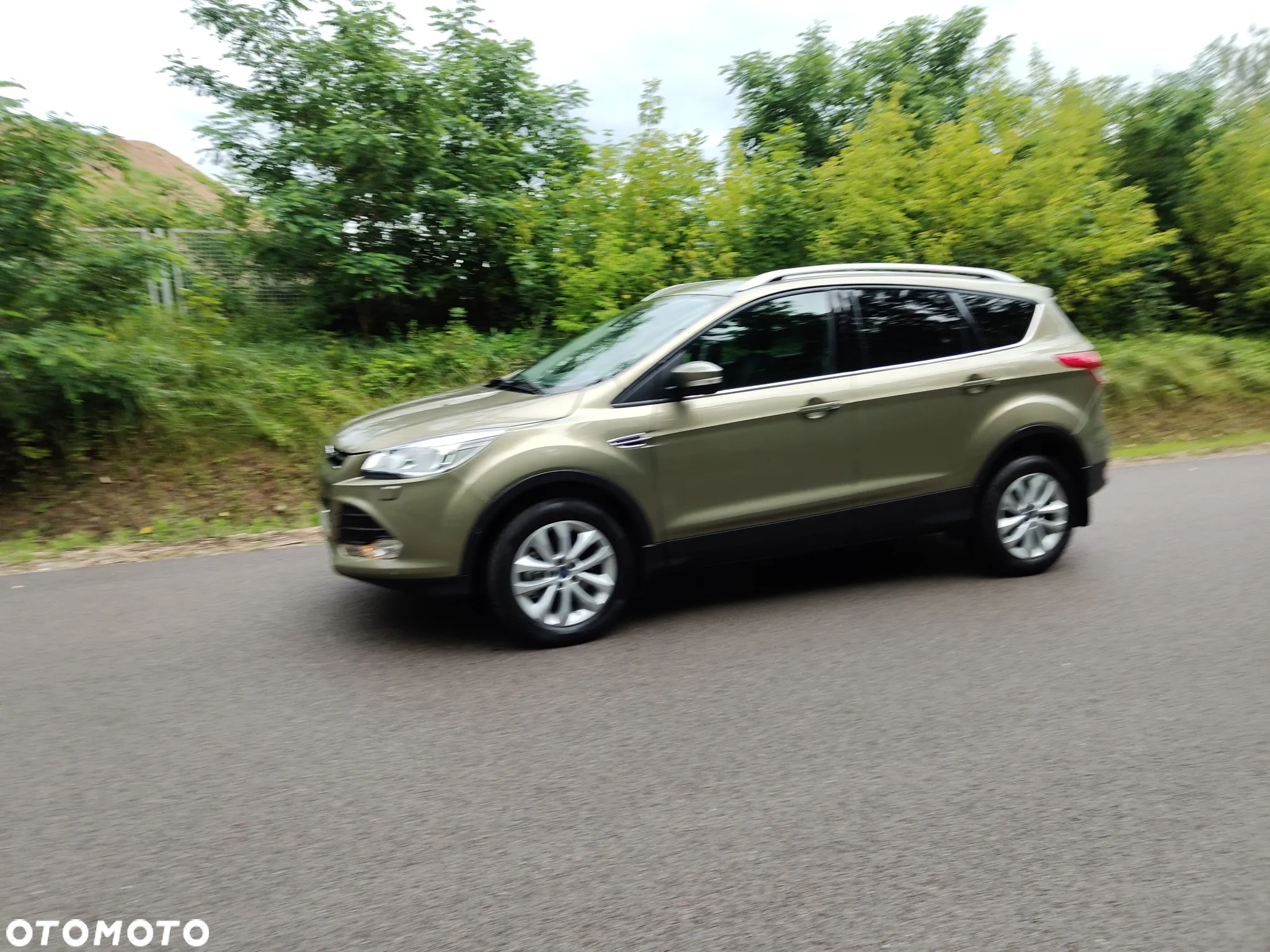 Ford Kuga 2.0 TDCi 4x4 Titanium - 39