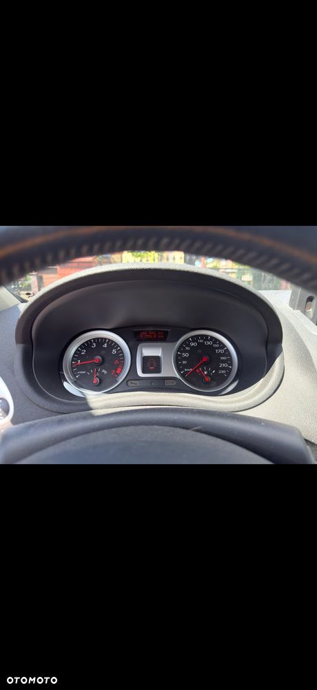 Renault Clio - 12