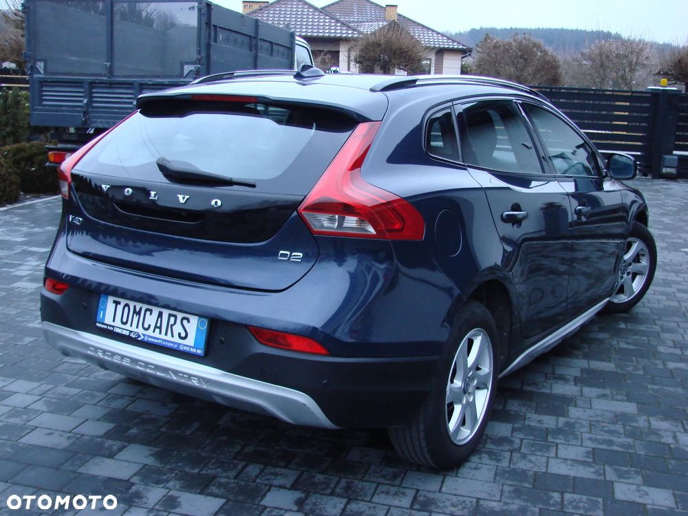 Volvo V40 Cross Country - 13