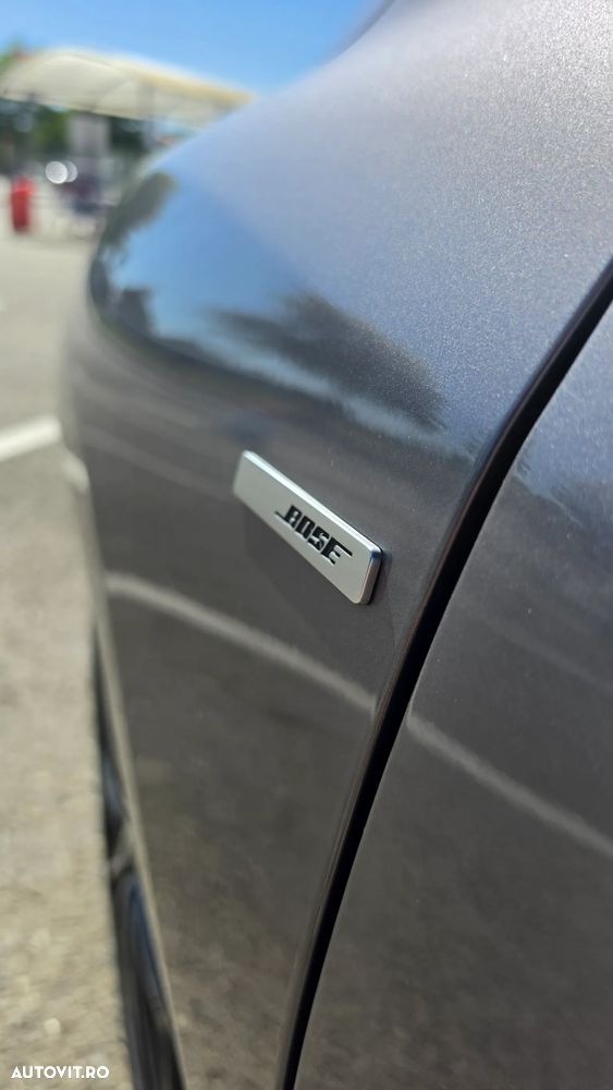 Renault Megane ENERGY dCi 110 Start & Stop Bose Edition - 6