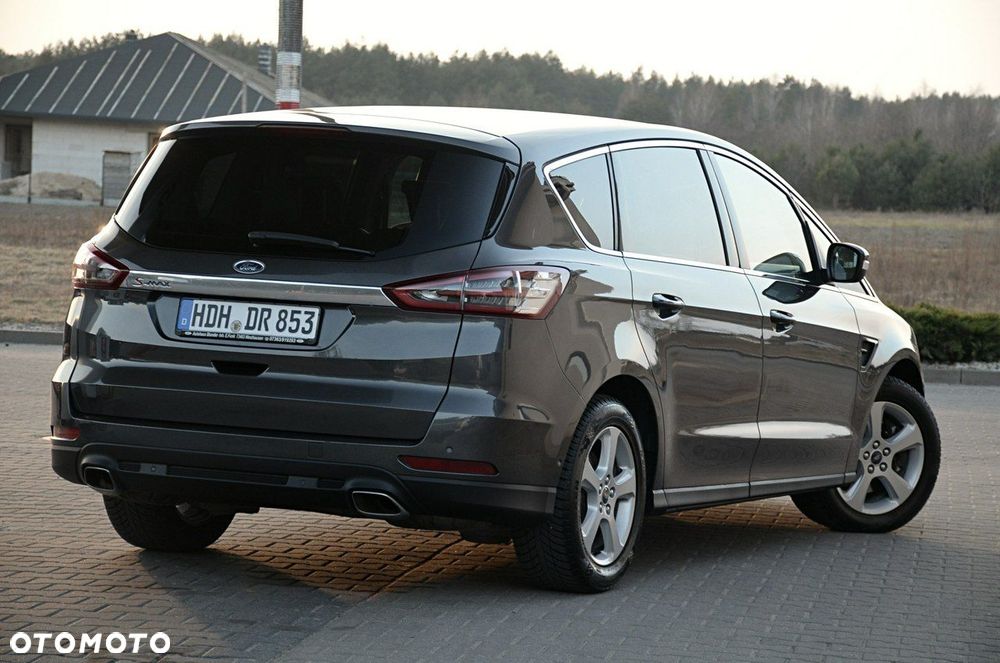 Ford S-Max - 8