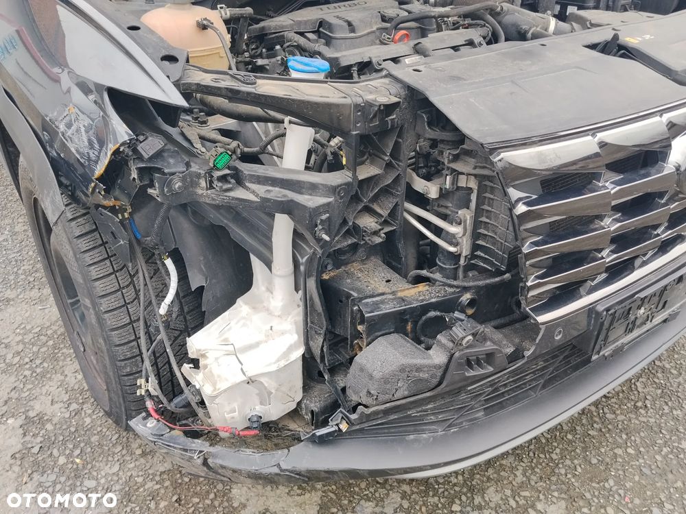 Hyundai Tucson 1.6 T-GDi Smart 4WD DCT - 12