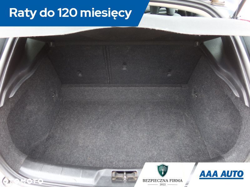 Volvo V40 - 16