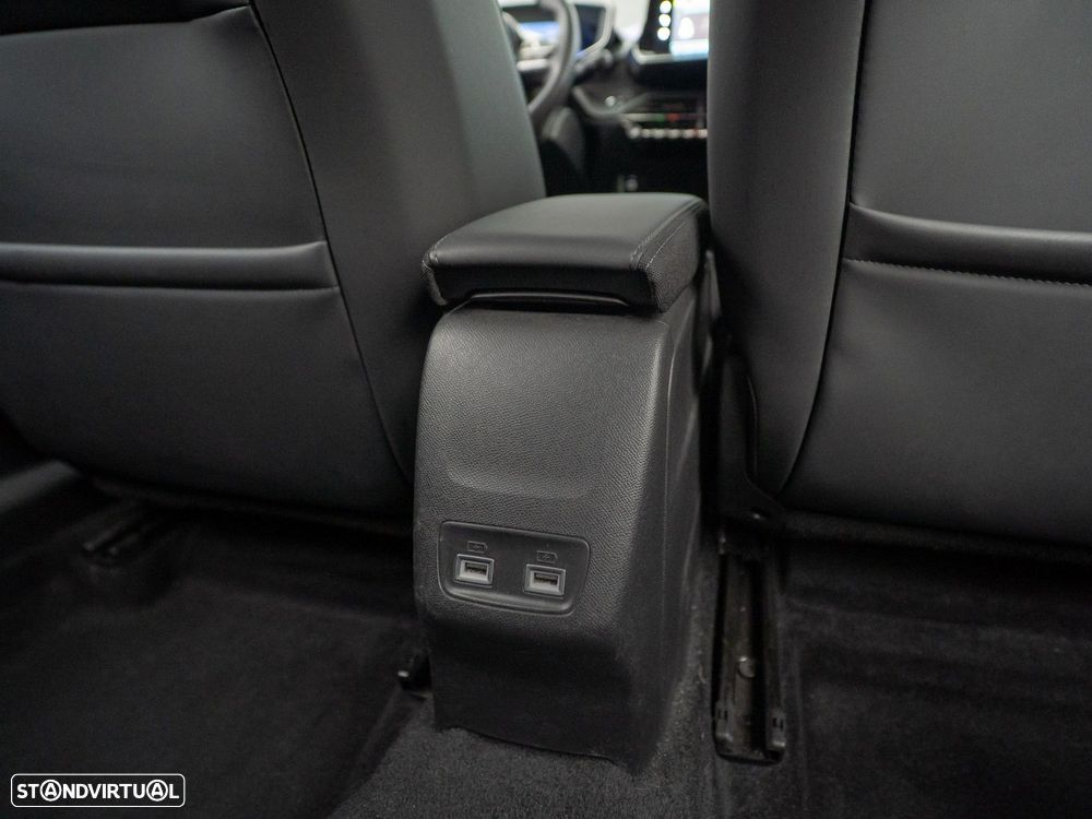 Peugeot e-2008 50 kWh Allure Pack - 40