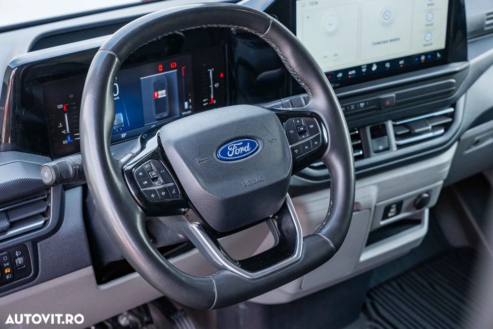 Ford Transit Custom Van Limited 300 SWB 2.0 TDCI 136 CP A8 - 23