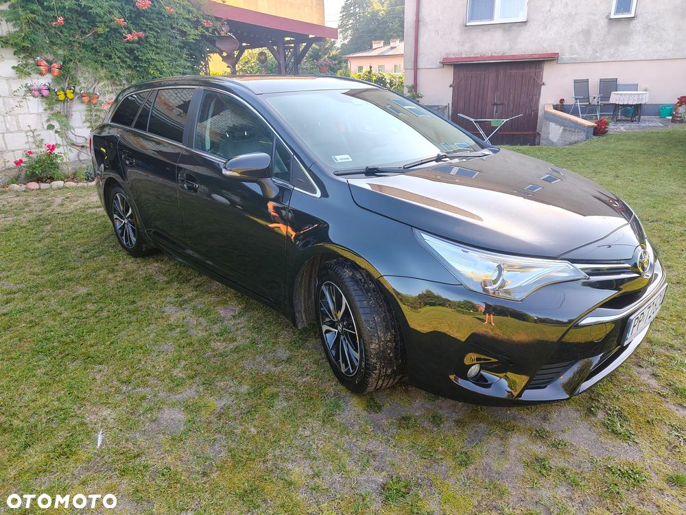 Toyota Avensis 2.0 D-4D Prestige - 11