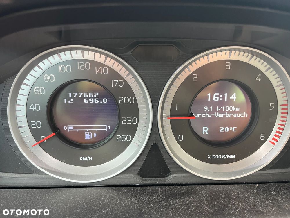 Volvo XC 60 D4 Geartronic Momentum - 19