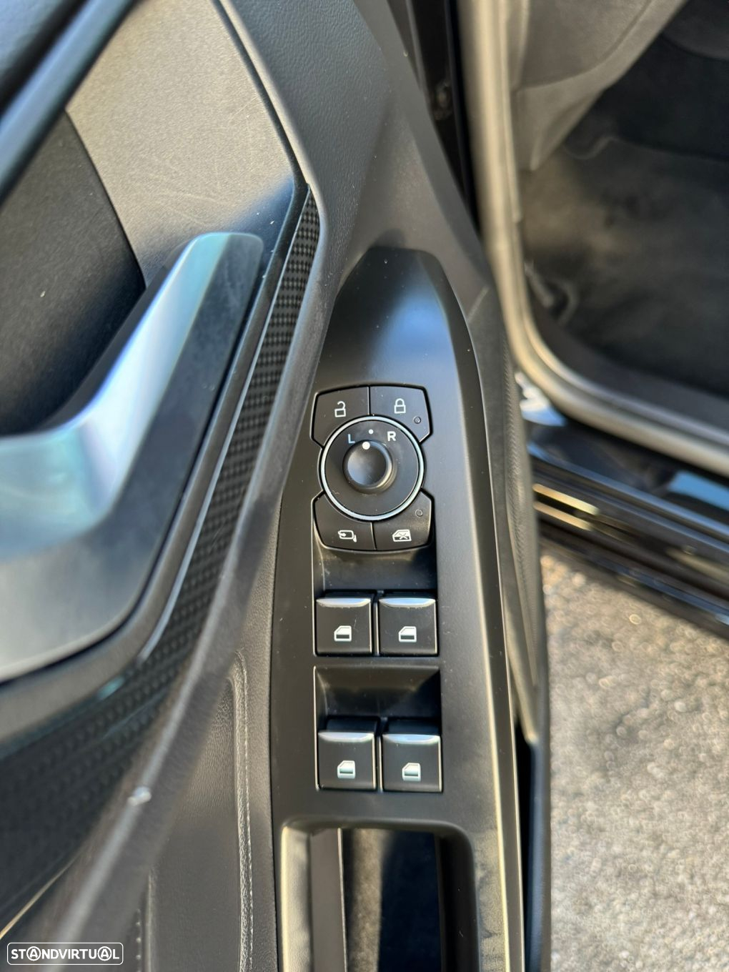 Ford Focus 1.0 EcoBoost MHEV ST-Line - 15