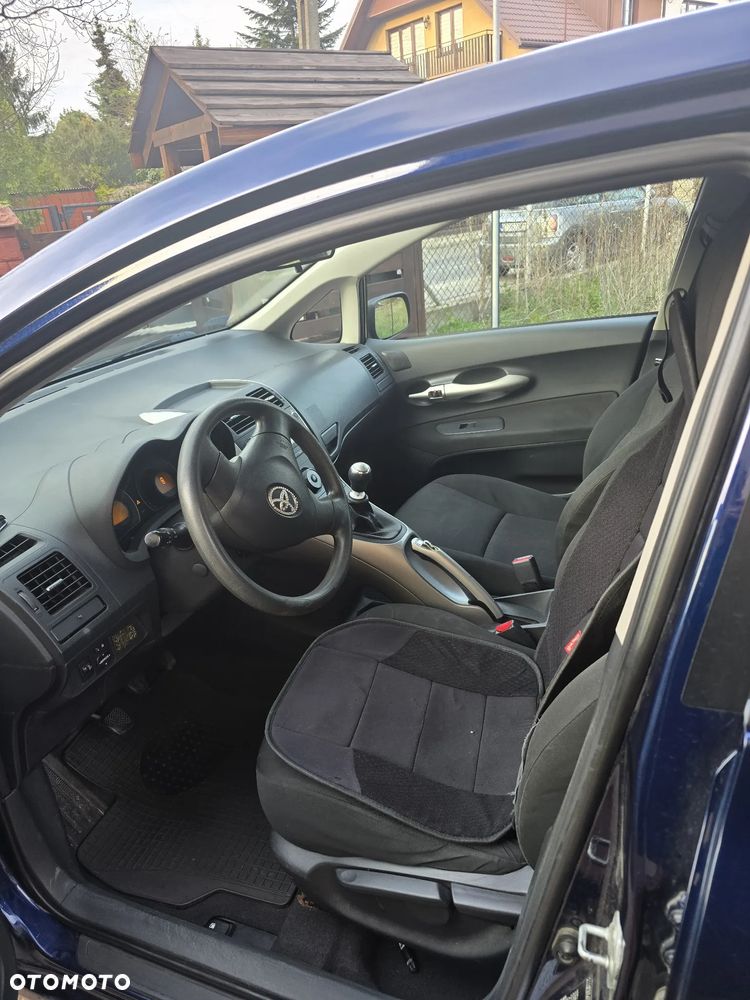 Toyota Auris 1.4 D-4D Life - 4