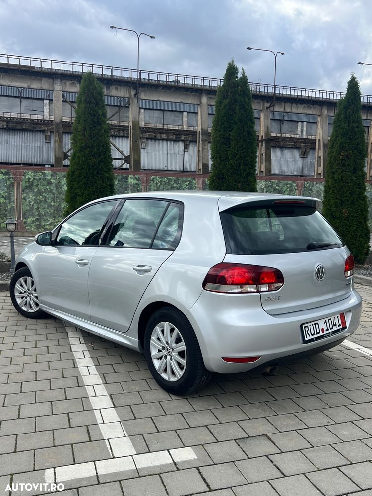 Volkswagen Golf 1.6 TDI BlueMotion Technology Comfortline - 4