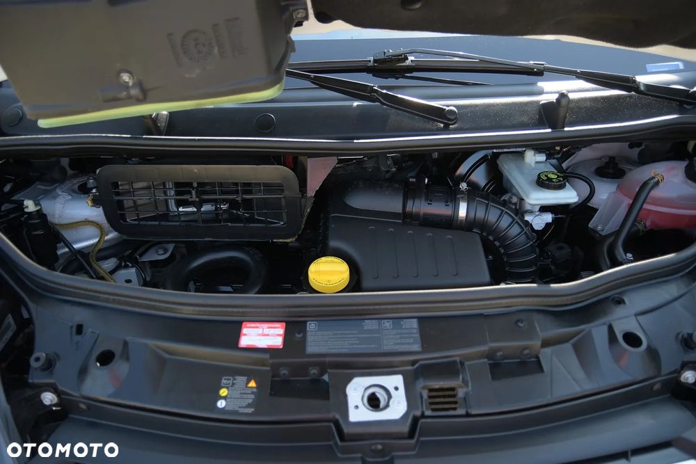 Opel Vivaro Tour Cosmo L1H1 - 17