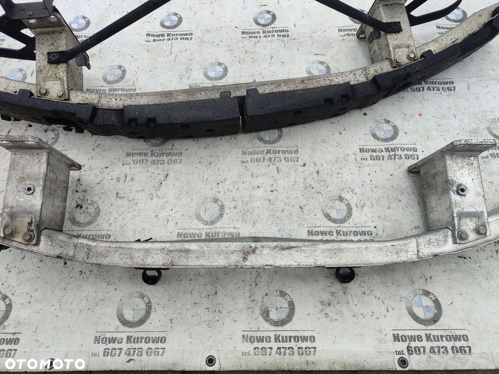 BMW E60 E61 Belka zderzaka przedniego przód 7033696 - 6