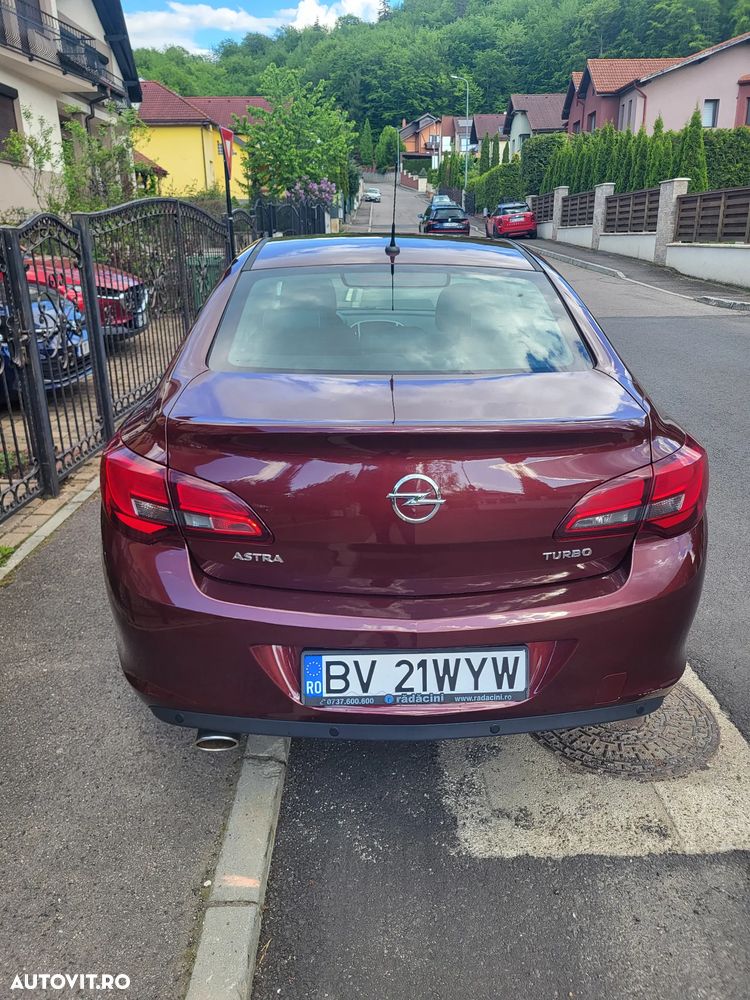 Opel Astra 1.4 ECOTEC Turbo Enjoy - 2