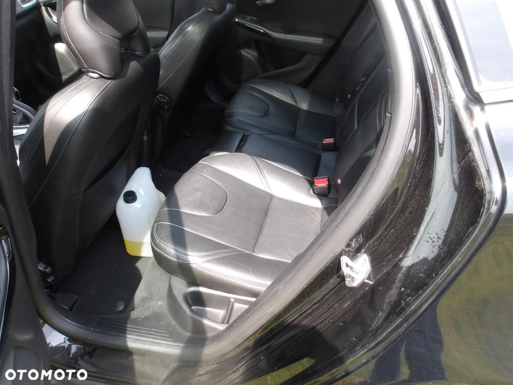 Volvo V40 D2 Summum - 10