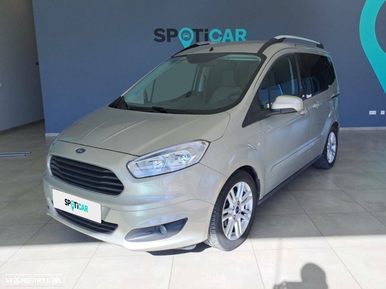 Ford Tourneo Courier 1.0 EcoBoost Titanium - 1