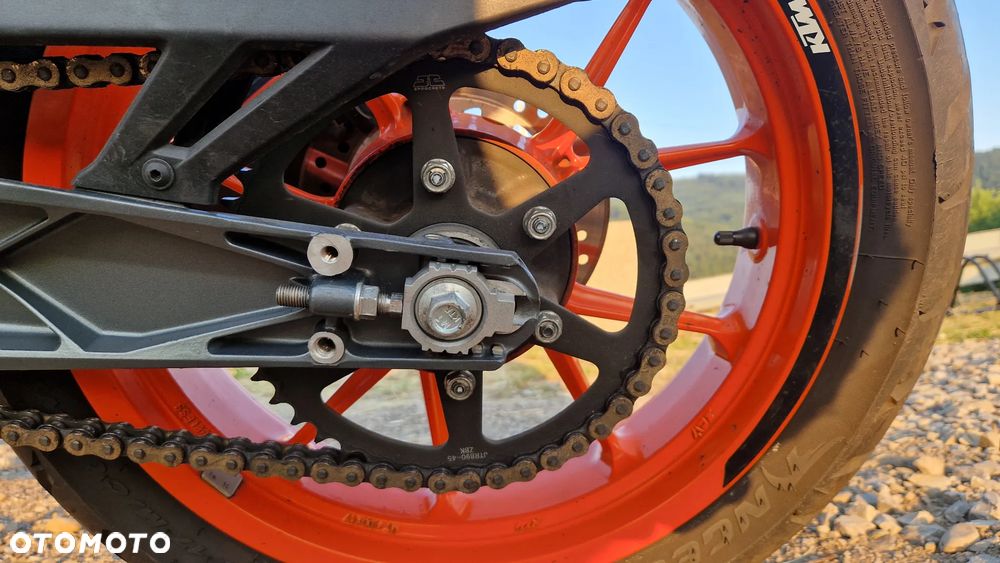 KTM Duke 390 - 18