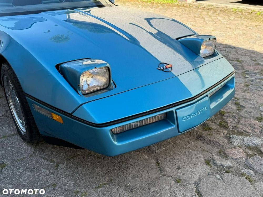 Chevrolet Corvette - 37