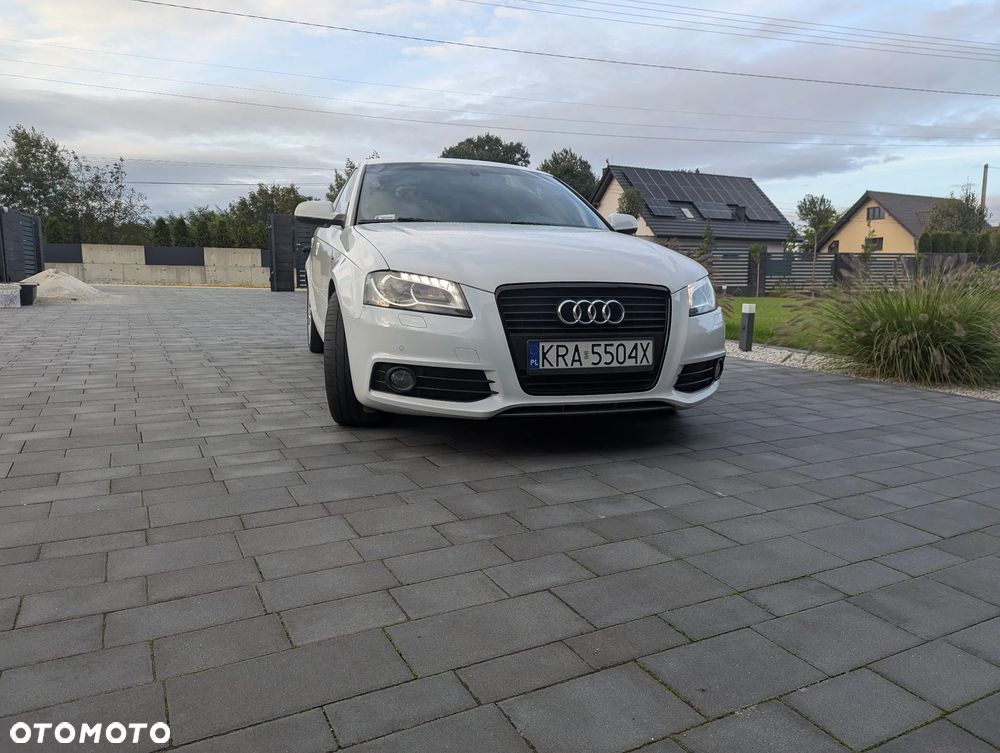 Audi A3 Sportback - 8