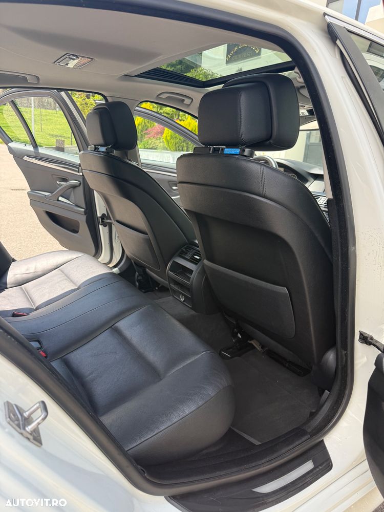 BMW Seria 5 525d Sport-Aut. - 22