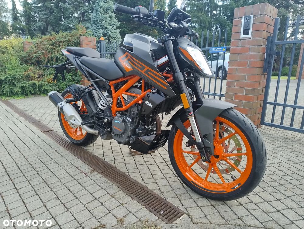 KTM Duke 125 - 18