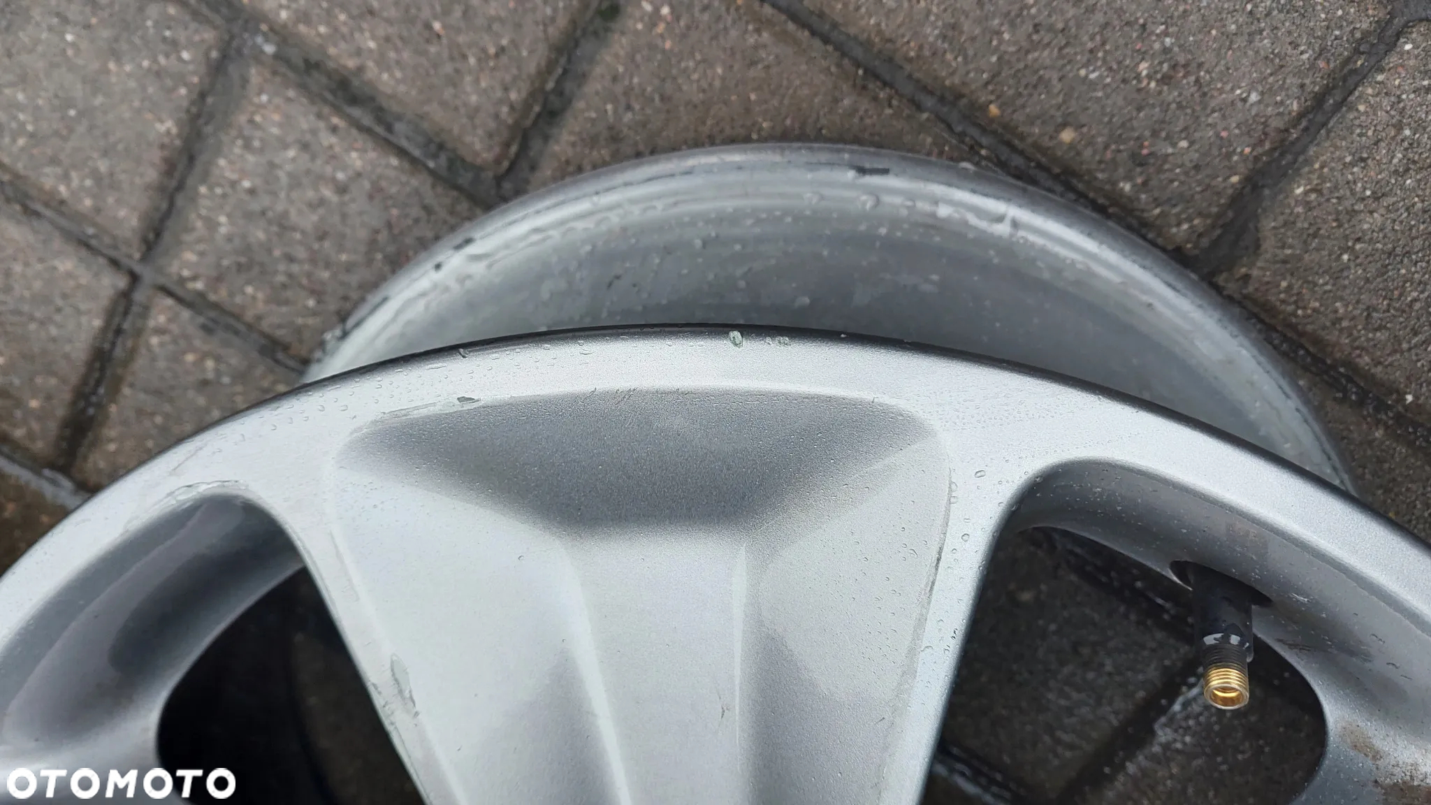 Felga aluminiowa Dacia 6,5" x 16" 5x100 ET 40 duster - 2
