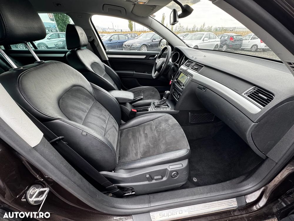 Skoda Superb 2.0 TDI DSG Elegance - 20